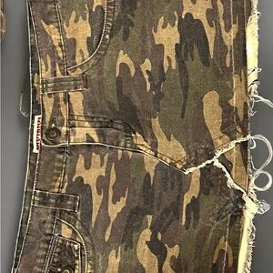 Nikibiki Camouflage Skirt